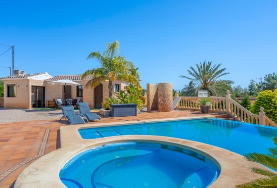 Sprzedaż - Finca nieruchomość wiejska -
Crevillente