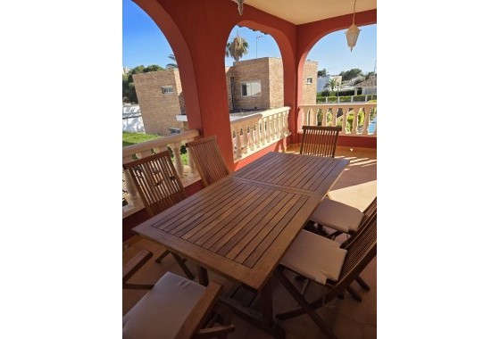 Sprzedaż - Willa wolnostojąca -
Orihuela Costa