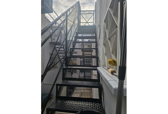 Venta - Apartamento / Piso -
Torrevieja