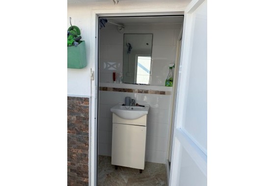 Venta - Apartamento / Piso -
Torrevieja