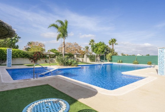 Herverkoop - Stadswoning -
SAN CAYETANO