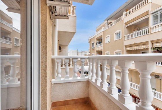 Resale - Wohnung / Appartement -
Torrevieja - Centro - Muelle Pesquero