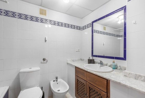 Herverkoop - Appartement / Flat -
Torrevieja - Playa de los Locos