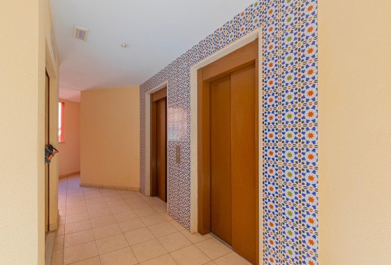 Herverkoop - Appartement / Flat -
Torrevieja - Playa de los Locos