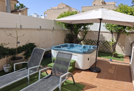 Herverkoop - Vrijstaande villa -
Ciudad Quesada - Rojales - Dona Pepa