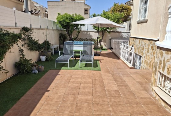 Herverkoop - Vrijstaande villa -
Ciudad Quesada - Rojales - Dona Pepa