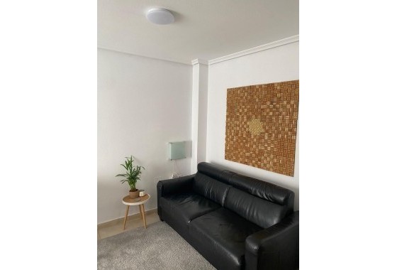 Herverkoop - Appartement / Flat -
Torrevieja - torrevieja