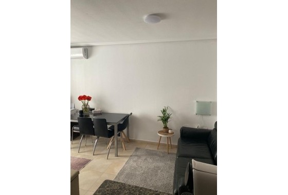 Herverkoop - Appartement / Flat -
Torrevieja - torrevieja