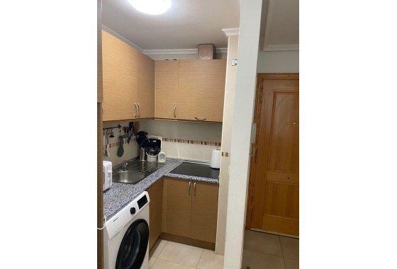 Herverkoop - Appartement / Flat -
Torrevieja - torrevieja