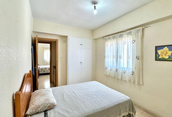 Herverkoop - Appartement / Flat -
Torrevieja - Estacion de autobuses