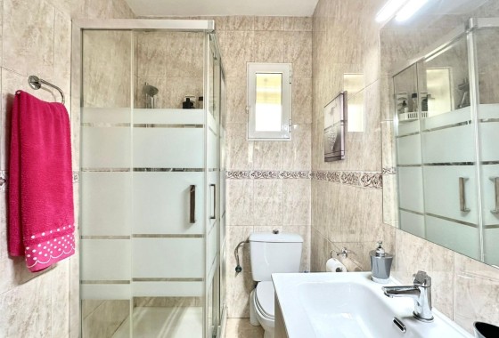 Herverkoop - Appartement / Flat -
Torrevieja - Estacion de autobuses