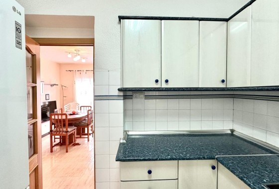 Herverkoop - Appartement / Flat -
Torrevieja - Estacion de autobuses