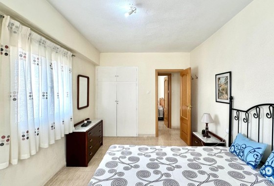 Herverkoop - Appartement / Flat -
Torrevieja - Estacion de autobuses