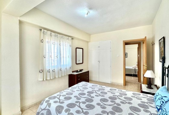 Herverkoop - Appartement / Flat -
Torrevieja - Estacion de autobuses