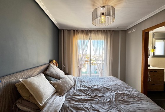 Herverkoop - Appartement / Flat -
Torrevieja - Playa del Cura