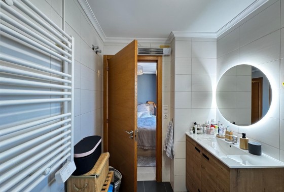 Herverkoop - Appartement / Flat -
Torrevieja - Playa del Cura