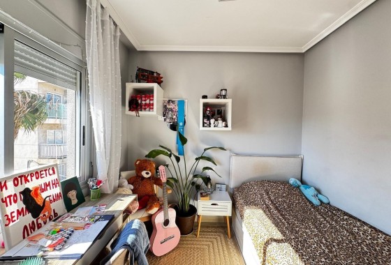 Herverkoop - Appartement / Flat -
Torrevieja - Playa del Cura