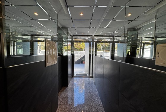 Herverkoop - Appartement / Flat -
Torrevieja - Playa del Cura