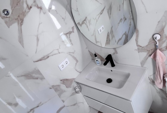 Herverkoop - Halfvrijstaande villa -
Los Montesinos - La Herada