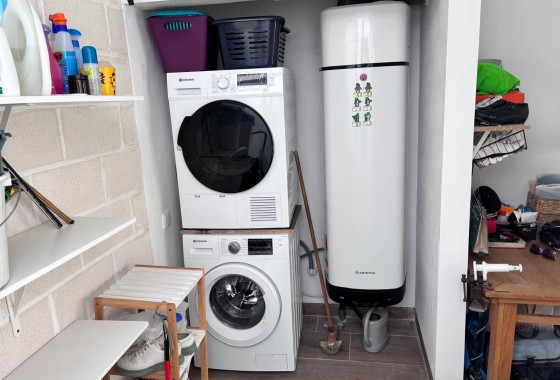 Herverkoop - Halfvrijstaande villa -
Los Montesinos - La Herada