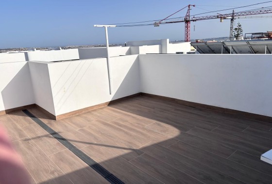 Herverkoop - Halfvrijstaande villa -
Los Montesinos - La Herada