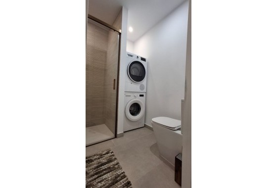 Herverkoop - Appartement / Flat -
Torrevieja - Playa Acequion