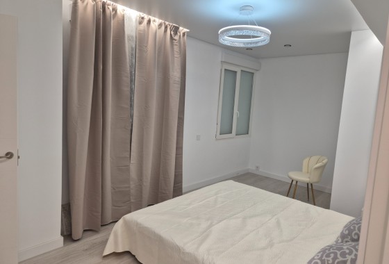 Revente - Appartement -
Torrevieja - Playa del Acequión