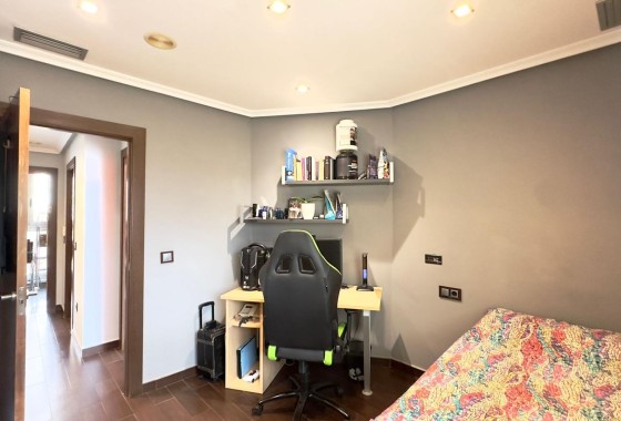 Herverkoop - Appartement / Flat -
Torrevieja - Playa del Cura