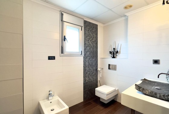 Herverkoop - Appartement / Flat -
Torrevieja - Playa del Cura