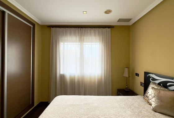 Herverkoop - Appartement / Flat -
Torrevieja - Playa del Cura