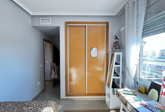 Herverkoop - Appartement / Flat -
Torrevieja - Playa del Cura