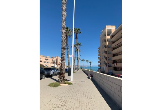 Revente - Appartement -
Torrevieja - Cabo Cervera