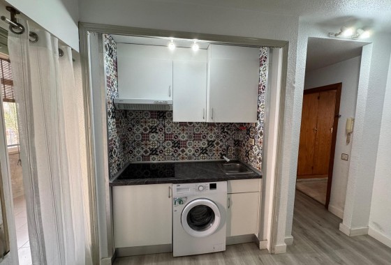 Revente - Appartement -
Torrevieja - Playa de Los Locos-Curva del Palangre