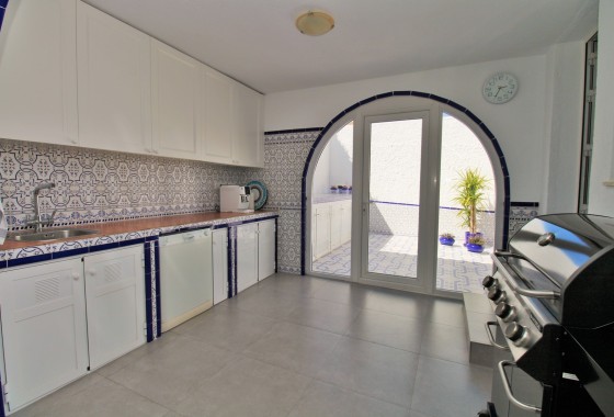 Herverkoop - Vrijstaande Villa -
Villamartín