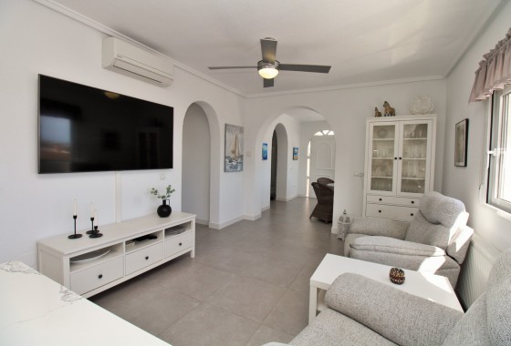 Herverkoop - Vrijstaande Villa -
Villamartín