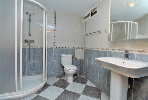 Herverkoop - Vrijstaande Villa -
Villamartín