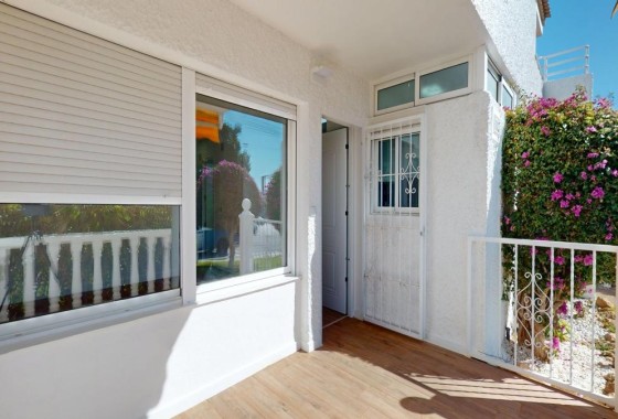 Venta - Apartamento / Piso -
Villamartín