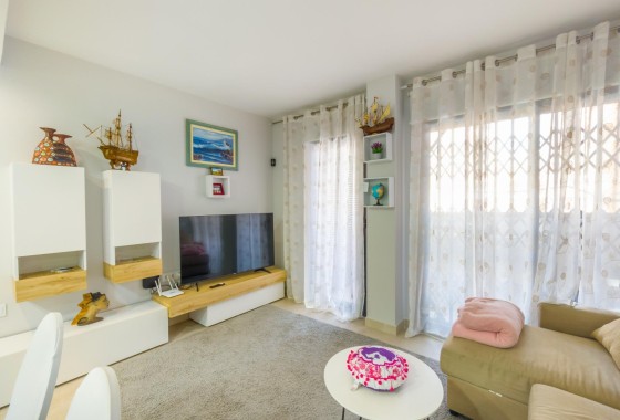 Venta - Apartamento / Piso -
Torrevieja - Estacion de autobuses