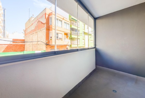 Venta - Apartamento / Piso -
Torrevieja - Estacion de autobuses