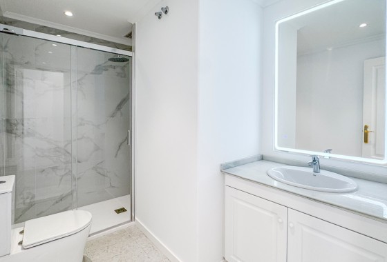 Resale - Wohnung / Appartement -
Orihuela Costa - Lomas de Campoamor