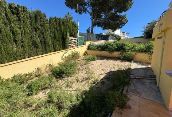 Herverkoop - Vrijstaande Villa -
Torrevieja - Los balcones
