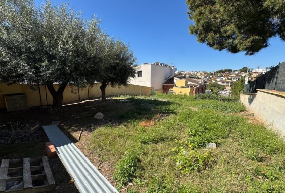Herverkoop - Vrijstaande Villa -
Torrevieja - Los balcones
