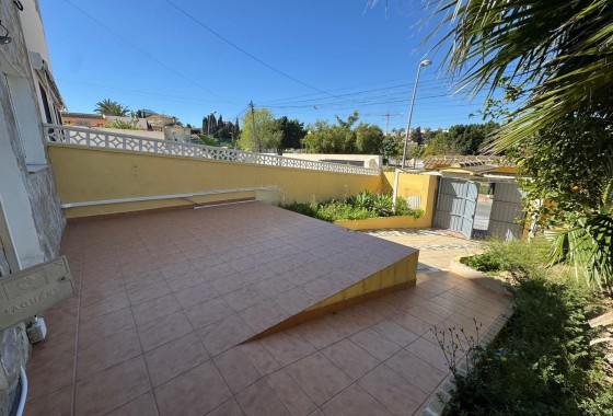 Herverkoop - Vrijstaande Villa -
Torrevieja - Los balcones