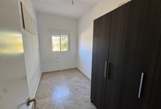 Herverkoop - Vrijstaande Villa -
Torrevieja - Los balcones