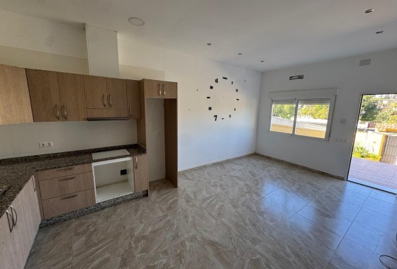 Herverkoop - Vrijstaande Villa -
Torrevieja - Los balcones