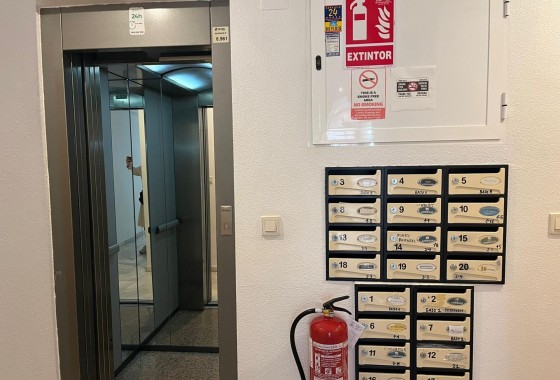 Resale - Wohnung / Appartement -
Torrevieja - Cabo Cervera