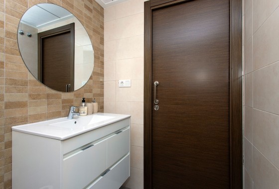 Resale - Stadthaus -
Torrevieja - Aguas Nuevas