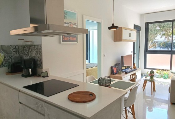 Venta - Apartamento / Piso -
Torrevieja - Estacion de autobuses