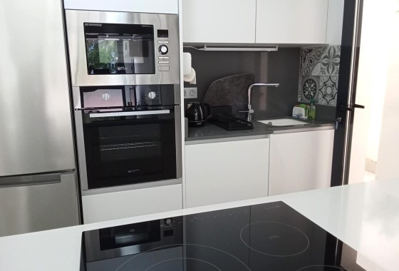 Venta - Apartamento / Piso -
Torrevieja - Estacion de autobuses