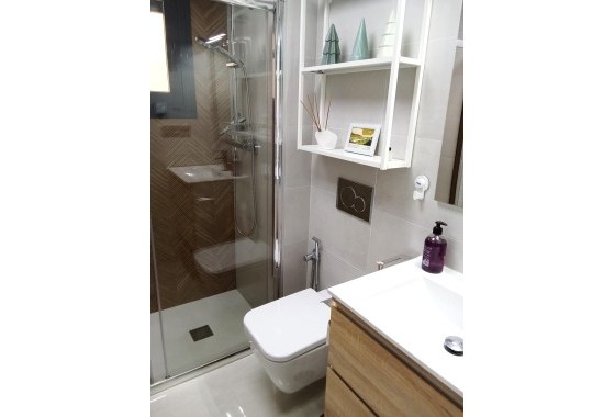 Venta - Apartamento / Piso -
Torrevieja - Estacion de autobuses